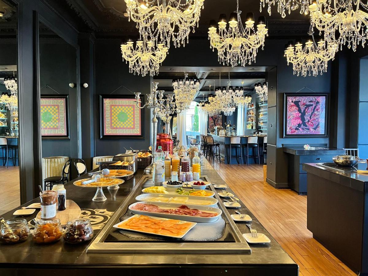 Belfry & Spa By Ligne St Barth Lourdes Luaran gambar The buffet at the restaurant